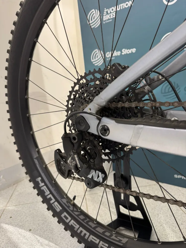 Scott Genius eRide 930 Taille L - Utilisé