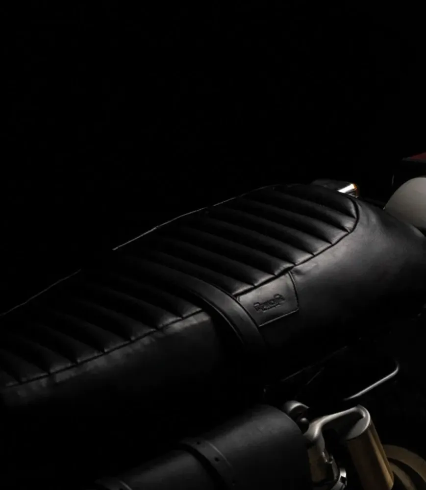 Selle de Moto pour Interceptor / GT 650 en cuir noir