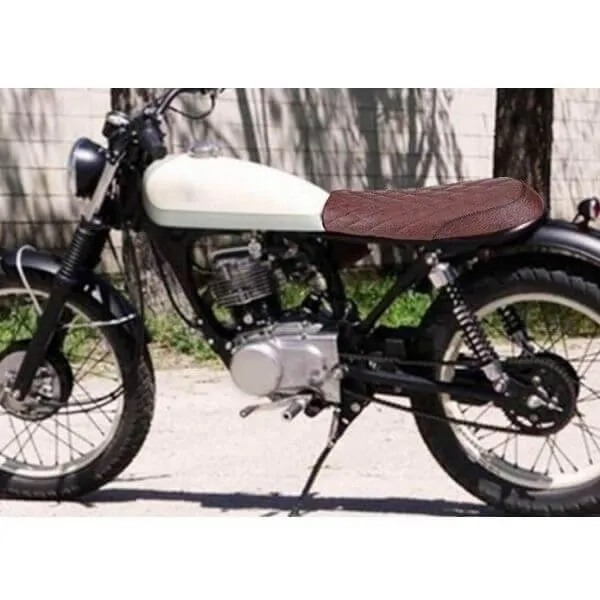 Selle moto scrambler - marron capitonnée