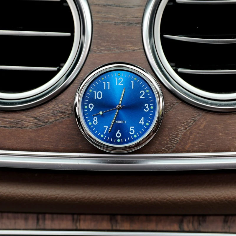 Mini horloge de voiture sousoleil