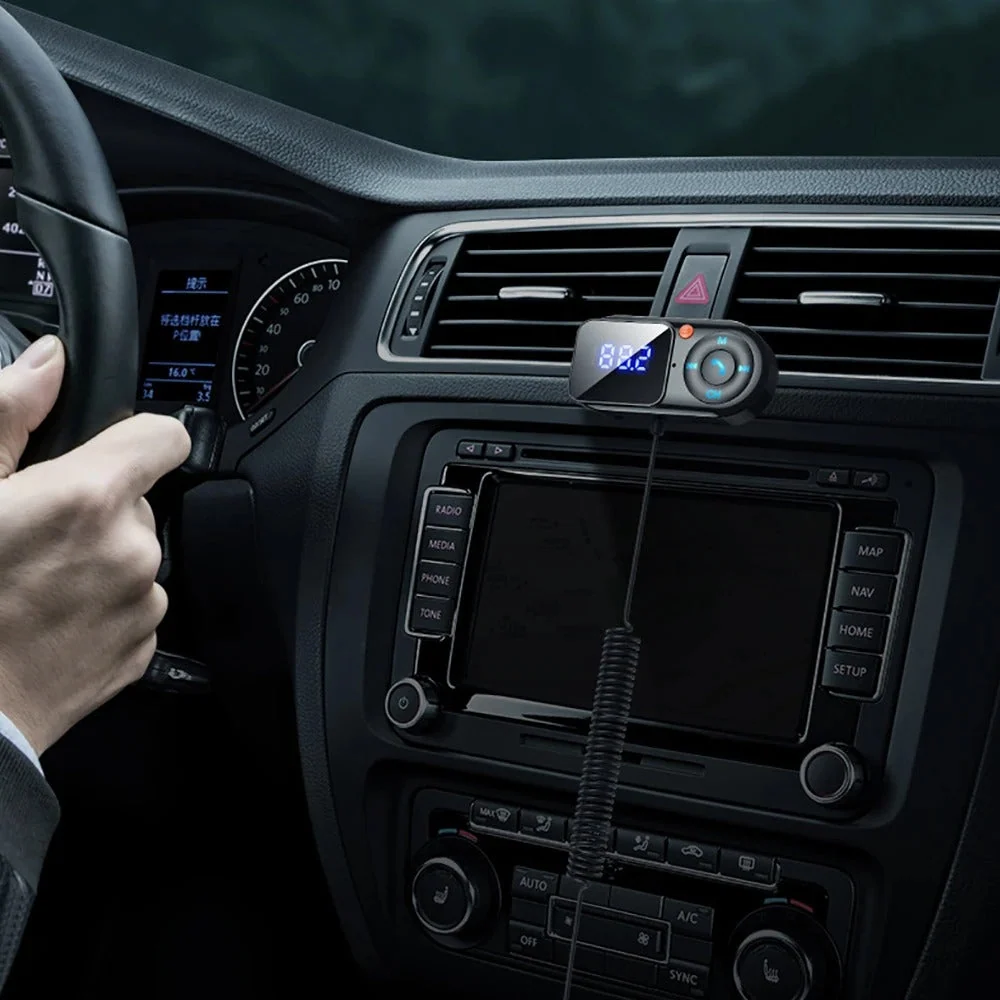 Transmetteur Bluetooth FM pour Voiture (Benin)