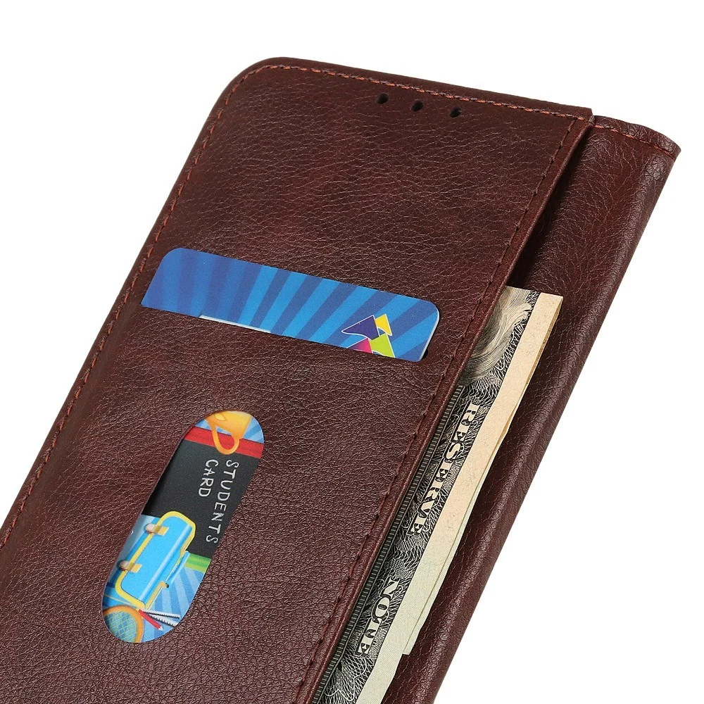 Étui en cuir véritable avec fermeture magnétique pour Motorola Moto G06 - Marron