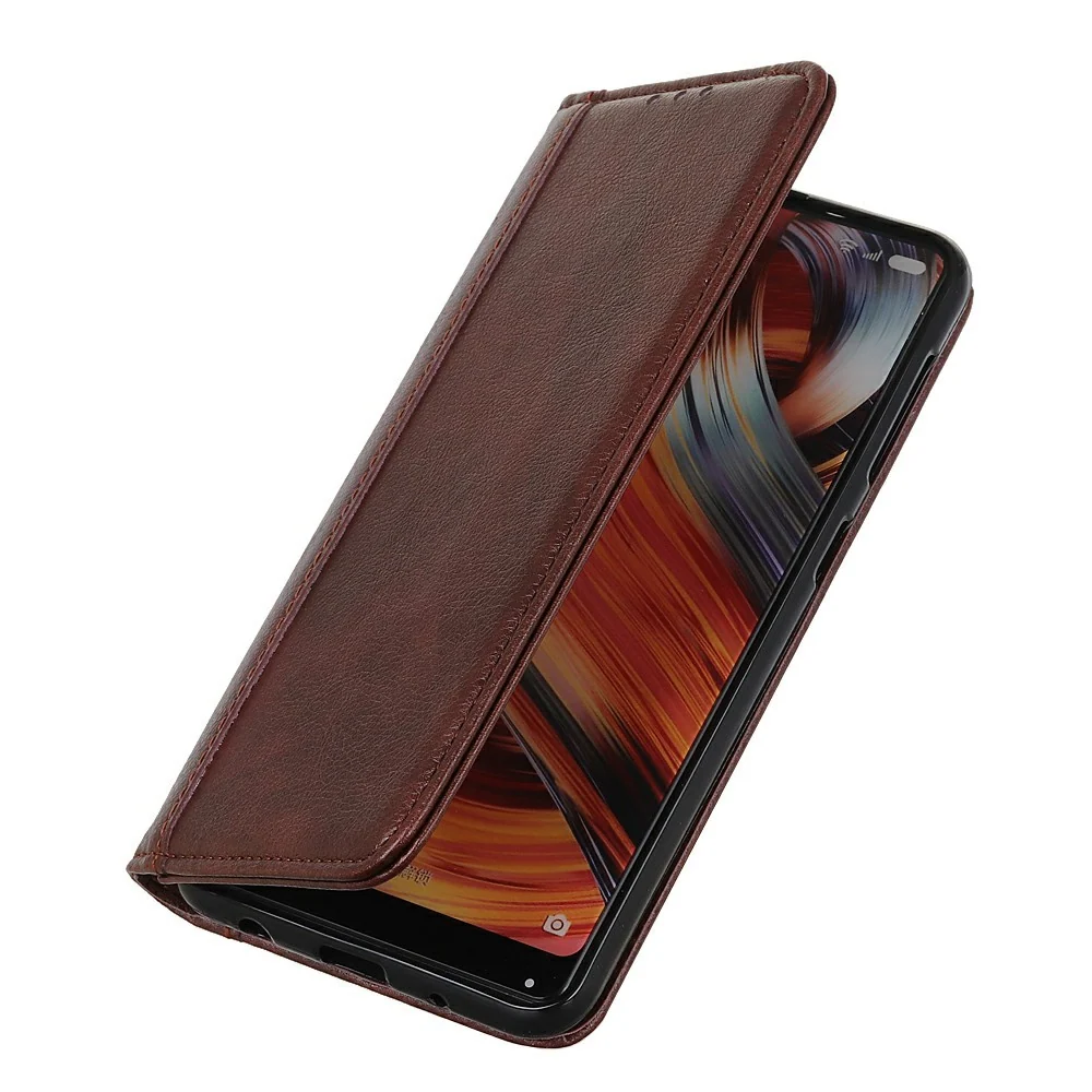 Étui en cuir véritable avec fermeture magnétique pour Motorola Moto G06 - Marron