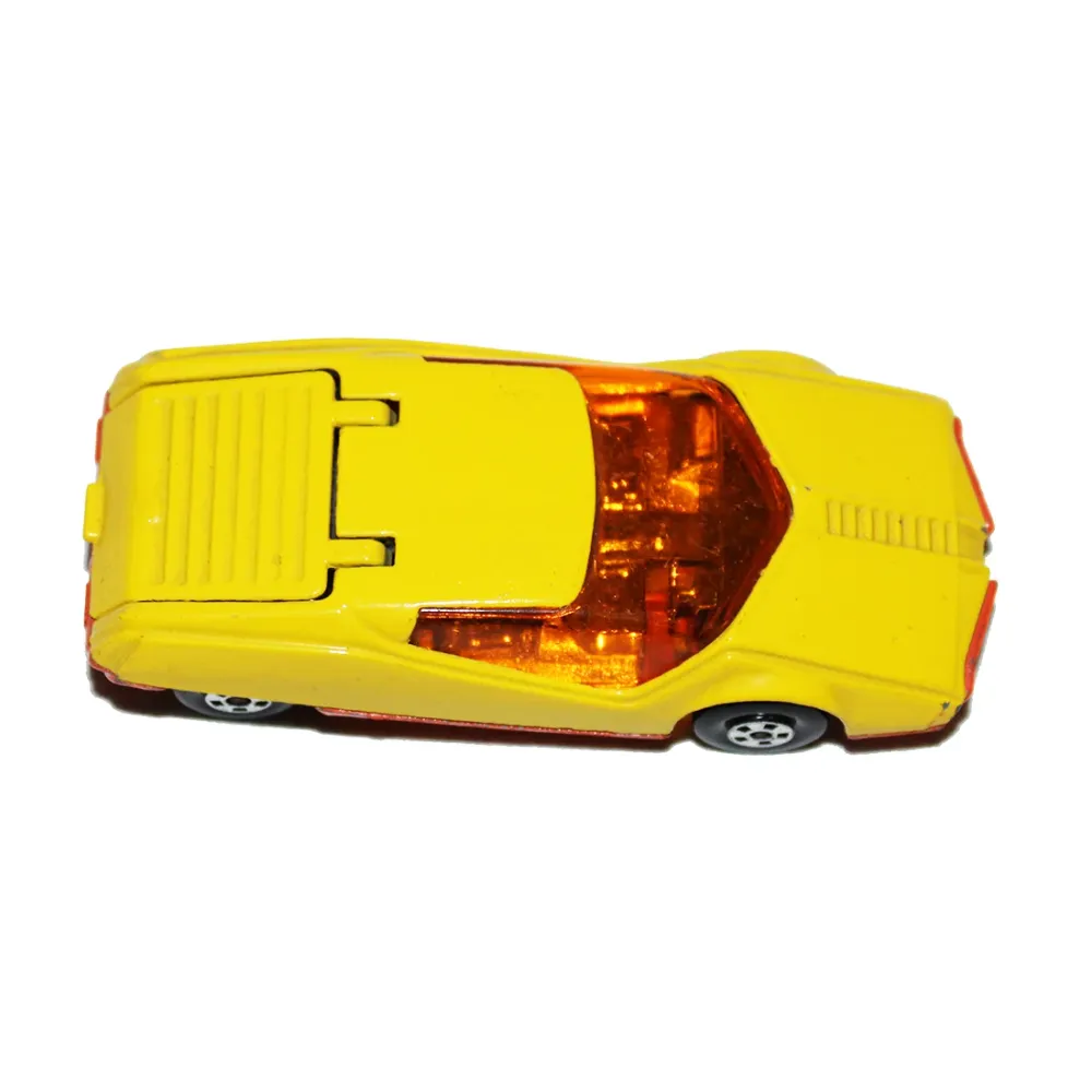 Véhicule miniature Matchbox Superfast vintage voiture Datsun 26X n° 33 (1973)