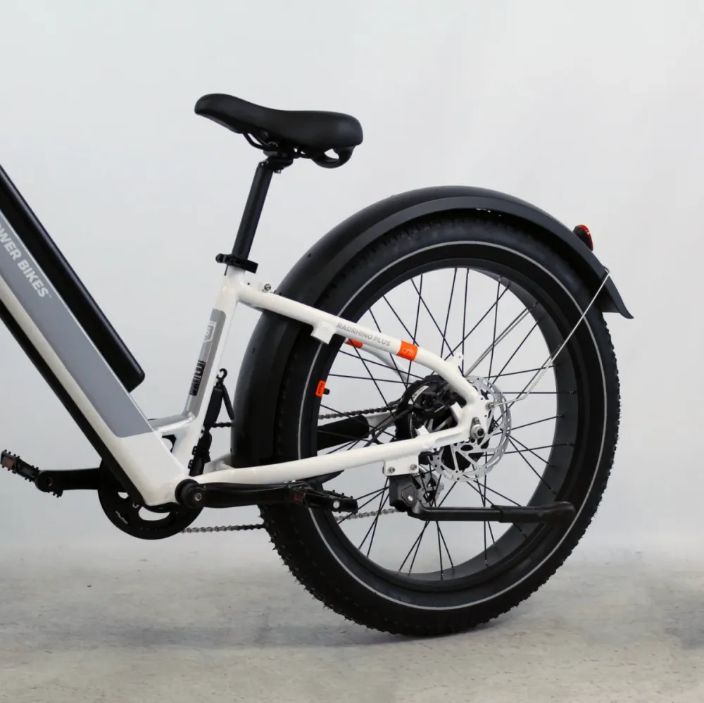 Vélo électrique Rad Power Bikes RadRhino 6 Plus Step-Thru blanc