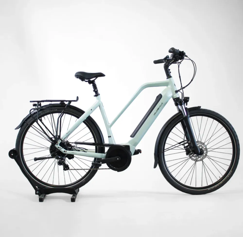 Vélo électrique vélo de ville AEB 490 vert d'eau