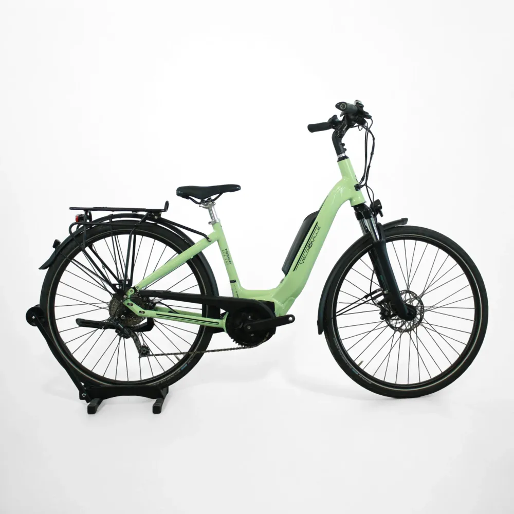 Vélo électrique vélo de ville AEB 800 vert