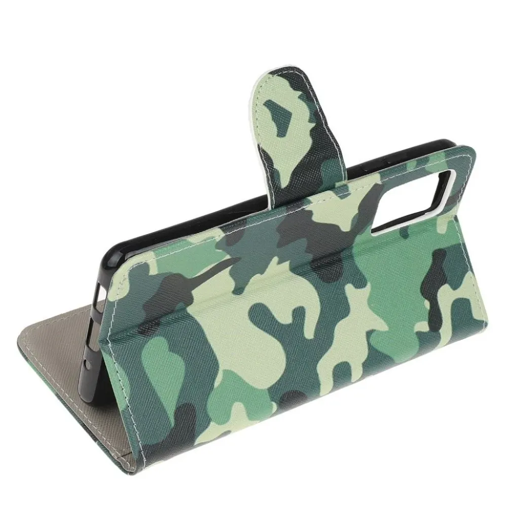 Wonderland Motorola Moto G9 Plus flip case - Camouflage