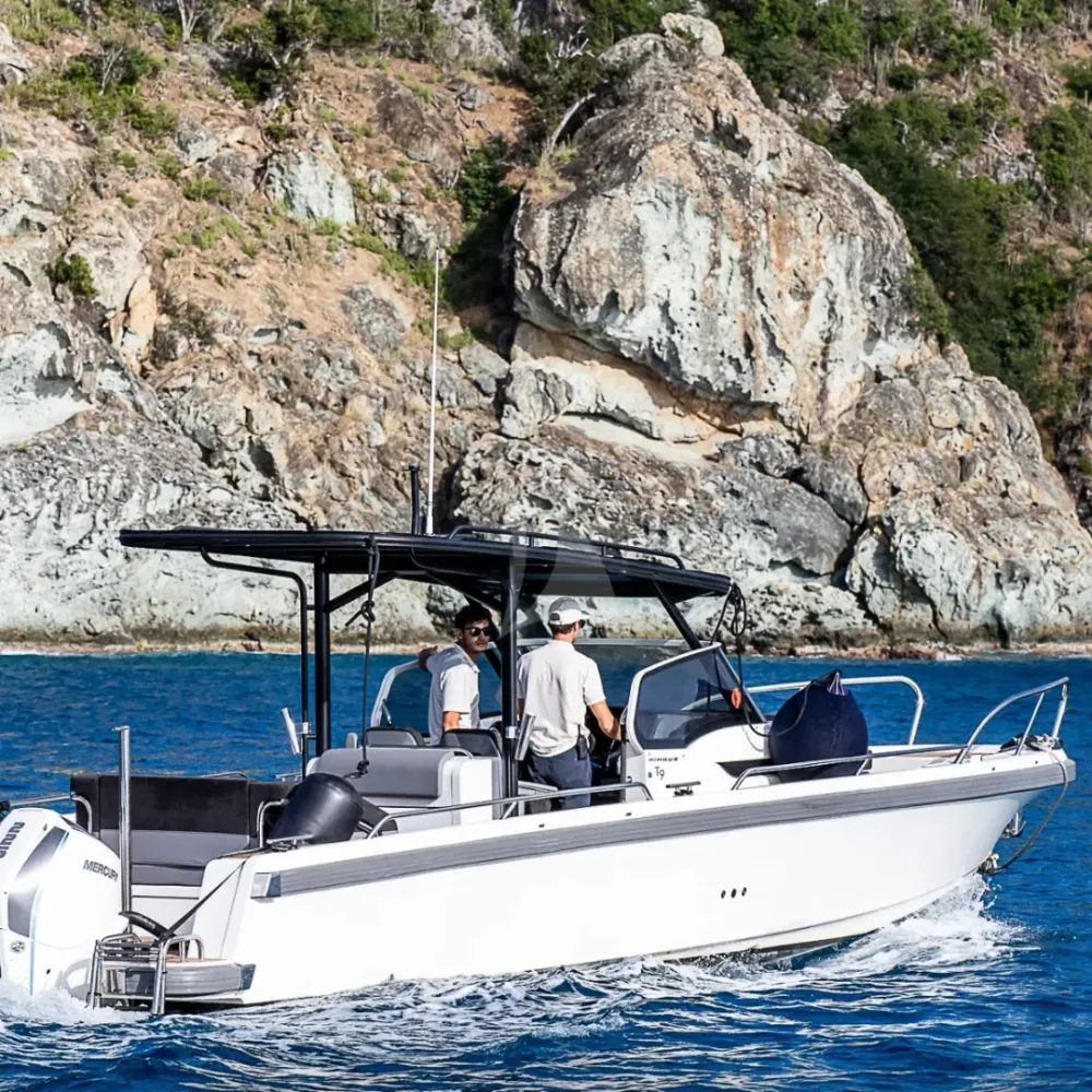 M/Y SUNSEEKER 114 - 33,05 m - 11 Guests - 5 Cabins - 7 Crews YACHT BAR